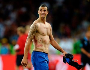 El cuerpazo tatuado de Zlatan Ibrahimovic